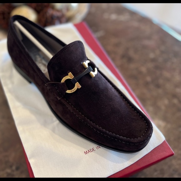 New Salvador Ferragamo Shoes Size 9.5